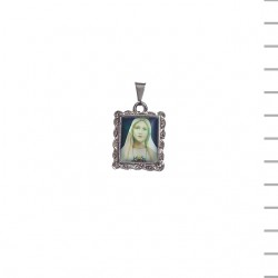 Medalha Rectangular Niquelada Com Maria Medalha Rectangular Niquelada Com Maria